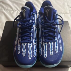 Kobe XRays with purchase receipt